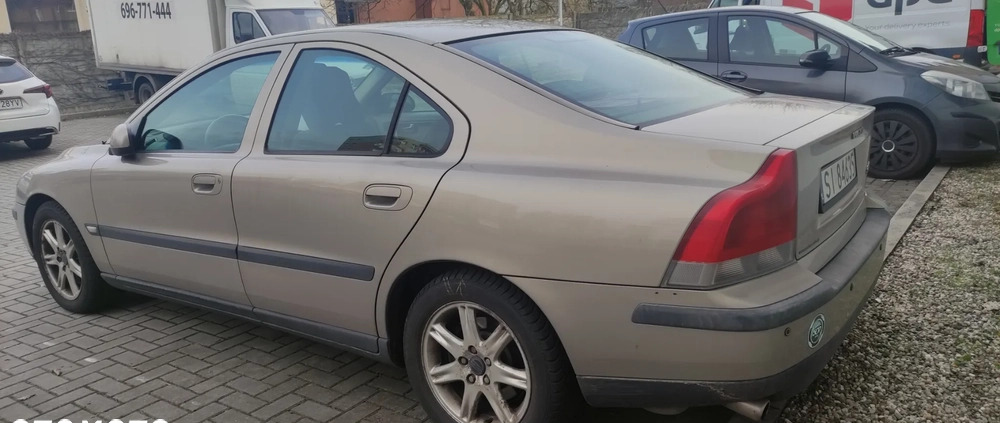 Volvo S60 cena 7000 przebieg: 266000, rok produkcji 2001 z Katowice małe 7